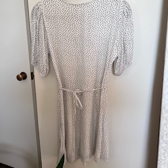 NWT ABERCROMBIE SHORT POLKADOT DRESS - Picture 7 of 11